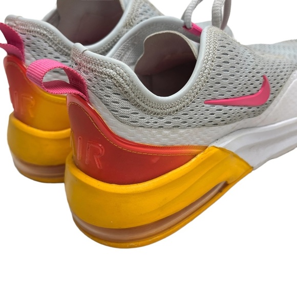 NIKE AIR MAX MOTION 2 Pure Platinum Fuchsia ATHLETIC Gym Sneakers Shoes sz 6.5 - Picture 5 of 16